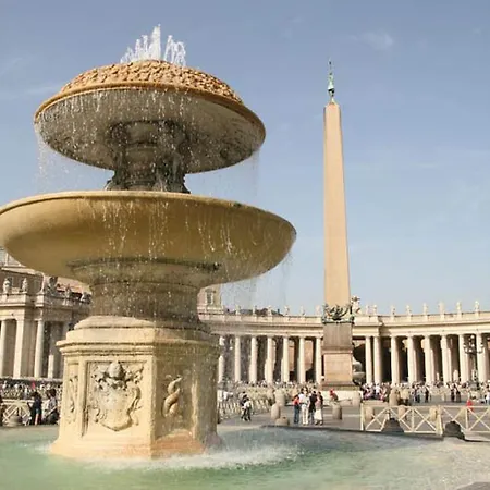 Beautiful St. Peter Apartment Rome